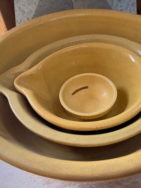 Rare Antique Jeffords Yellow Ware Molded Nesting Mixing Batter Bowl Set of 4